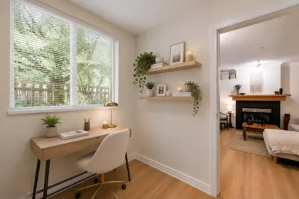 Mudroom Photo of 1071 Lynn Valley Road, North Vancouver, BC