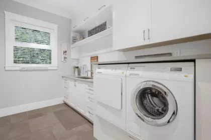Mudroom Photo of 3875 156a Street, Surrey, BC
