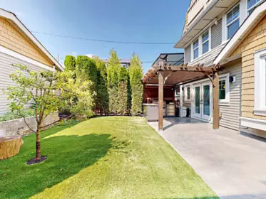 Garden / Landscaping Photo of 1338 E 23rd Avenue, Vancouver, BC