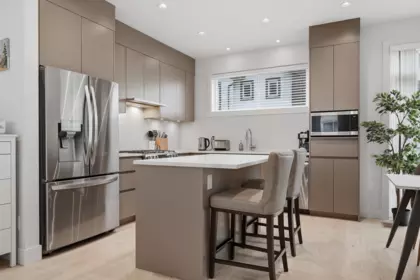 Kitchen Photo of 23 23785 Dewdney Trunk Road, Maple Ridge, BC