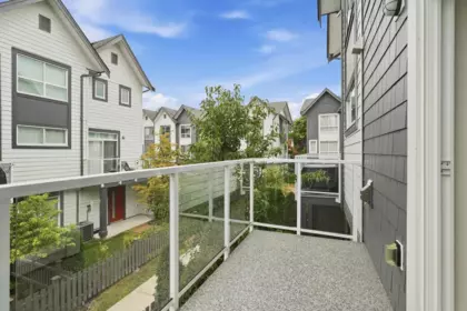 Outdoor Deck Photo of 23 23785 Dewdney Trunk Road, Maple Ridge, BC