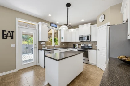 Breakfast Nook Photo of 24070 Hill Avenue, Maple Ridge, BC