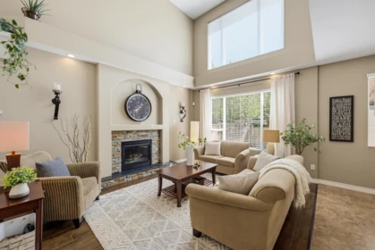 Living Room Photo of 24070 Hill Avenue, Maple Ridge, BC
