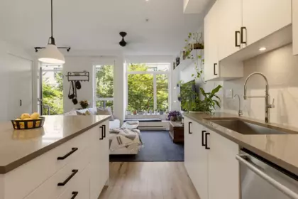 Breakfast Nook Photo of 234 735 W 15th Street, North Vancouver, BC