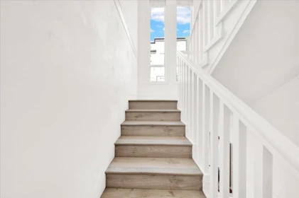 Entry Foyer Photo of 6 1209 Fourth Avenue, New Westminster, BC