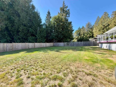 Kitchen Photo of 1073 Grandview Road, Gibsons, BC