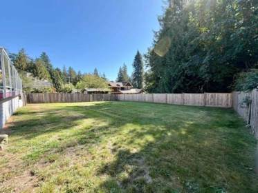 Primary Bedroom Photo of 1073 Grandview Road, Gibsons, BC