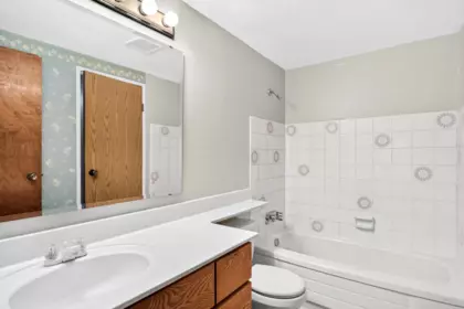 Entry Foyer Photo of 315 10530 154 Street, Surrey, BC