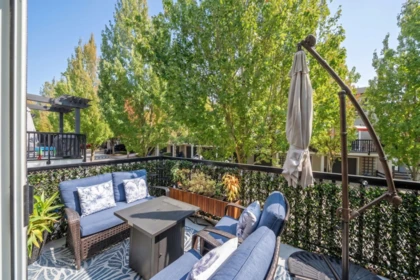 37 7238 189 Street, Surrey, BC, Surrey — Townhouse for sale