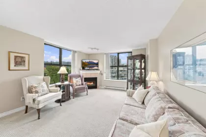 Breakfast Nook Photo of 904 200 Newport Drive, Port Moody, BC