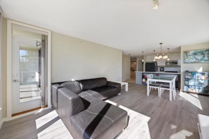 307 7108 Collier Street, Burnaby, BC, Burnaby — Apartment/Condo for sale