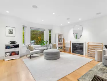 917 W 20th Avenue, Vancouver, BC, Vancouver — Single Family Residence for sale