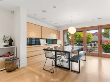 Kitchen Island Photo of 917 W 20th Avenue, Vancouver, BC