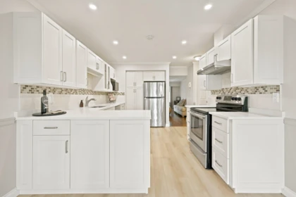 Breakfast Nook Photo of 129 32691 Garibaldi Drive, Abbotsford, BC