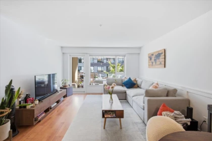 Living Room Photo of 102 221 E 3rd Street, North Vancouver, BC
