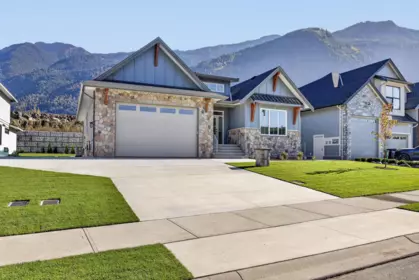 10022 Trillium Way, Rosedale, BC, Rosedale — Single Family Residence for sale