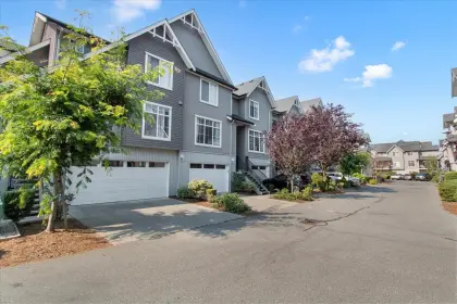 25 8881 Walters Street, Chilliwack, BC, Chilliwack — Townhouse for sale