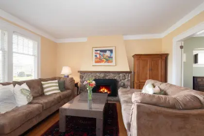 1937 W 44th Avenue, Vancouver, BC, Vancouver — Single Family Residence for sale