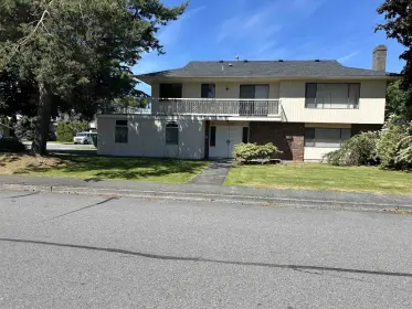 8051 Clearwater Gate, Richmond, BC, Richmond — Single Family Residence for sale