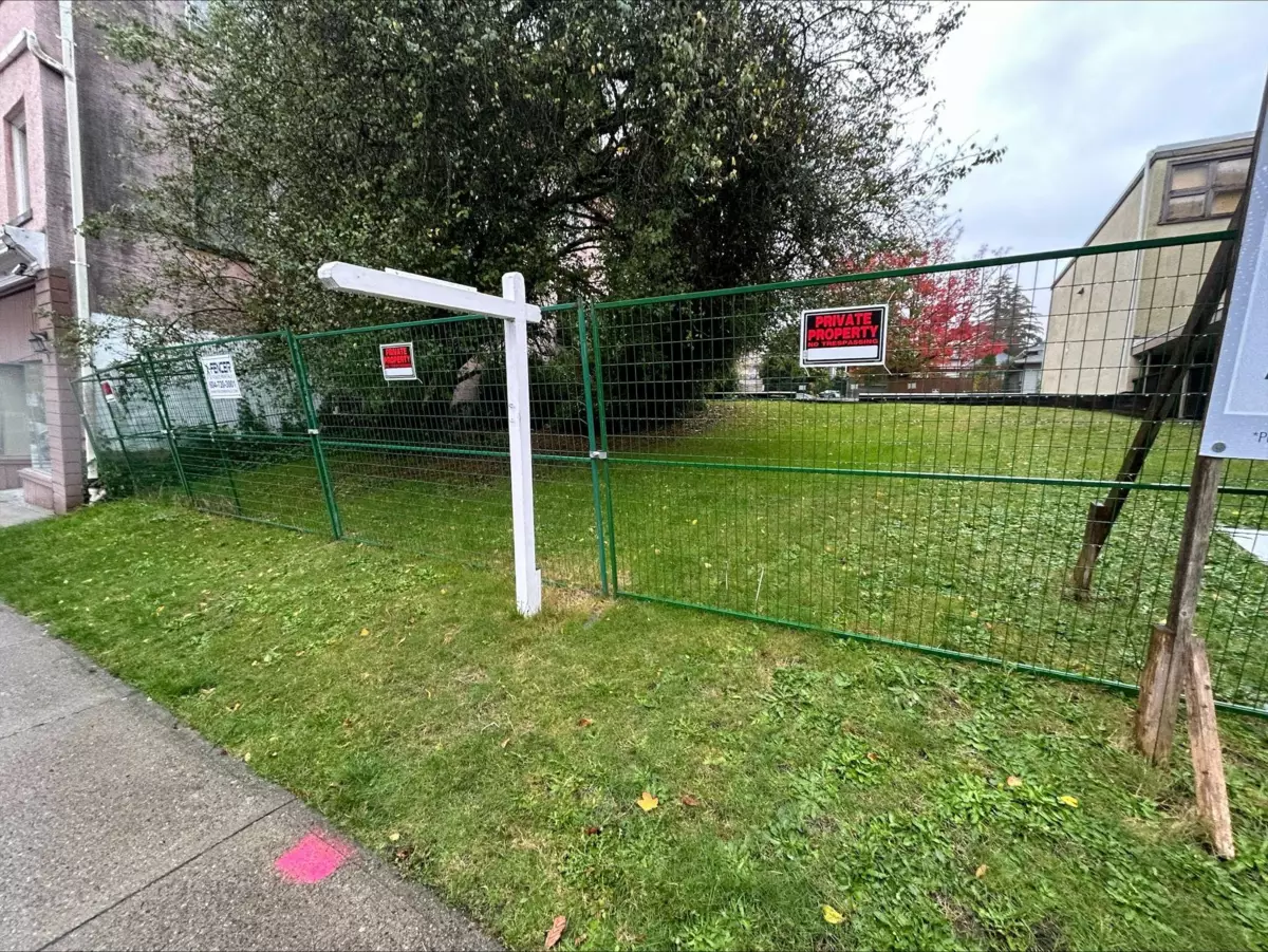 Exterior Rear Photo of 1113 Sixth Avenue, New Westminster, BC