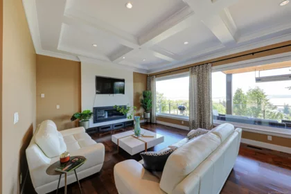 15632 Cliff Avenue, White Rock, BC, White rock — Single Family Residence for sale