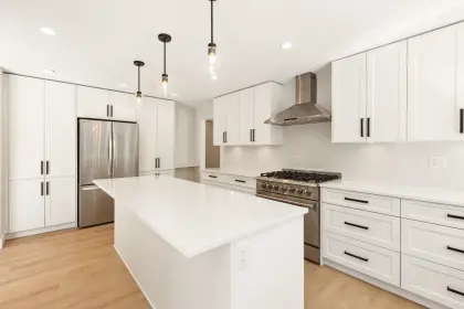 4990 Water Lane, West Vancouver, BC, West vancouver — Single Family Residence for sale