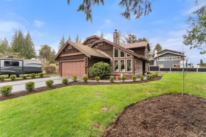 10039 Eagle Crescent, Chilliwack, BC, Chilliwack — Single Family Residence for sale