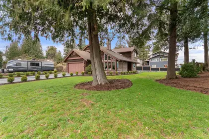 10039 Eagle Crescent, Chilliwack, BC, Chilliwack — Single Family Residence for sale
