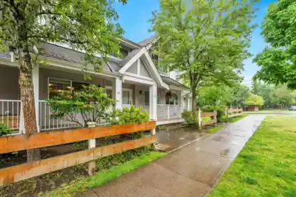 34 6555 192a Street, Surrey, BC, Surrey — Townhouse for sale