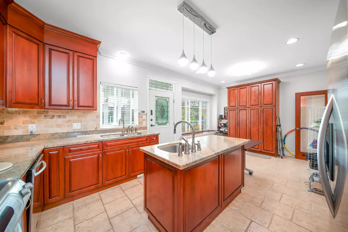 Bedroom 4 Photo of 1312 Tenth Avenue, New Westminster, BC