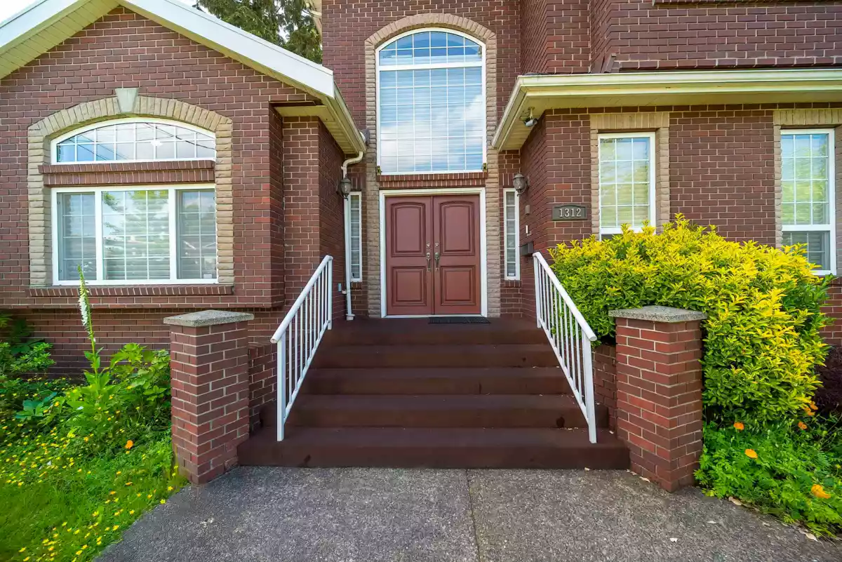 Exterior Rear Photo of 1312 Tenth Avenue, New Westminster, BC