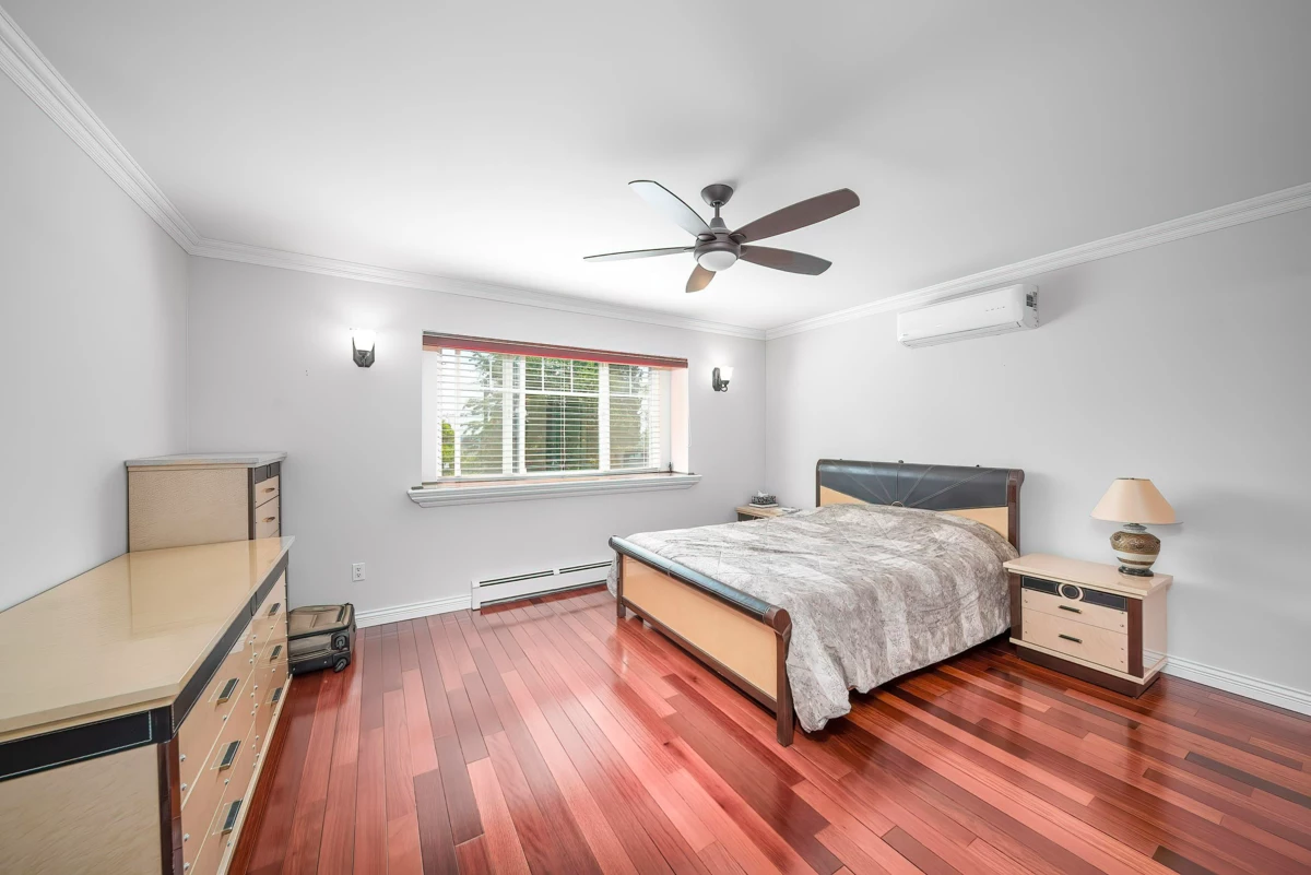 Front Yard Photo of 1312 Tenth Avenue, New Westminster, BC