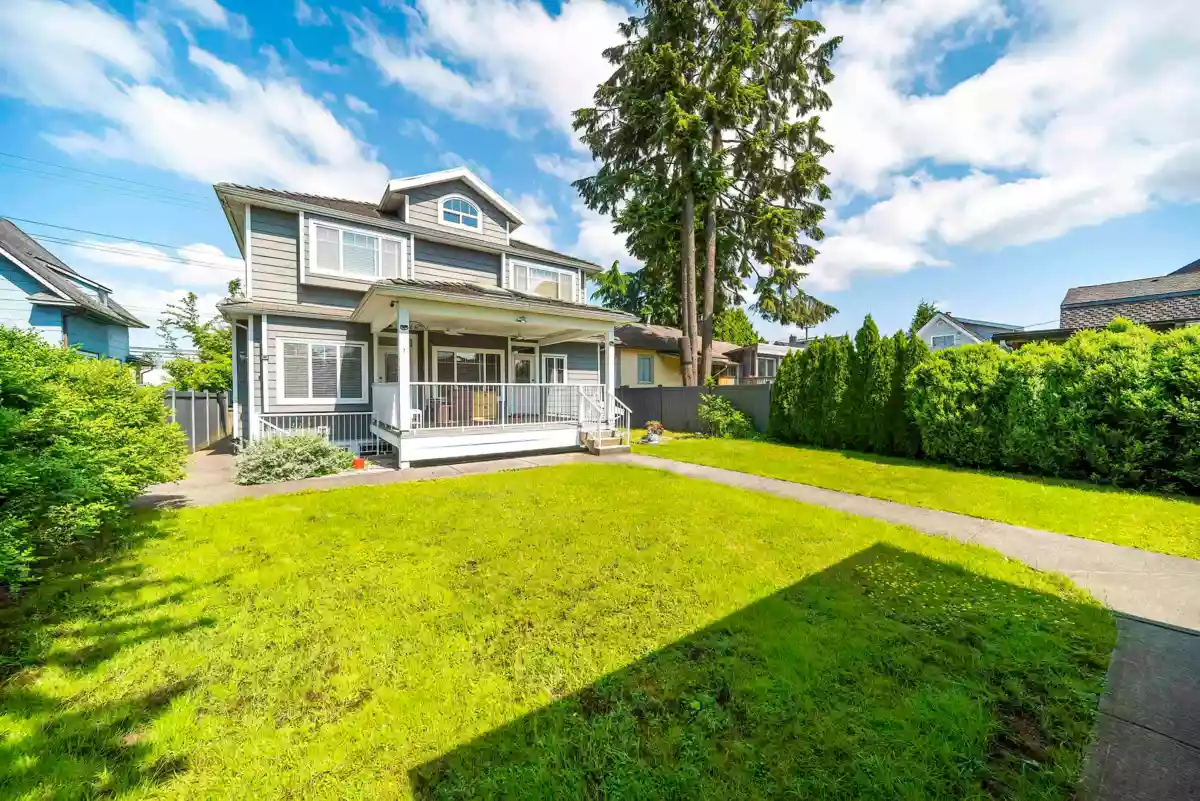 Mudroom Photo of 1312 Tenth Avenue, New Westminster, BC