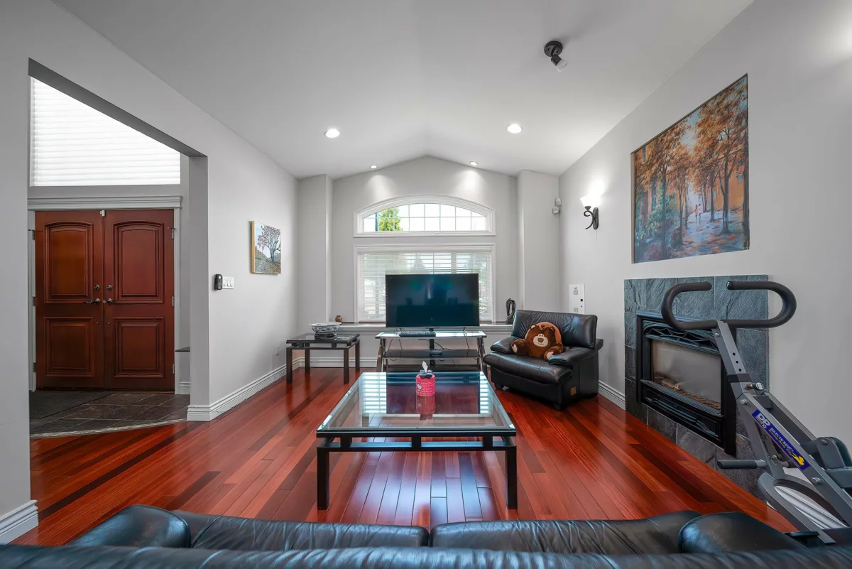 Pantry Photo of 1312 Tenth Avenue, New Westminster, BC