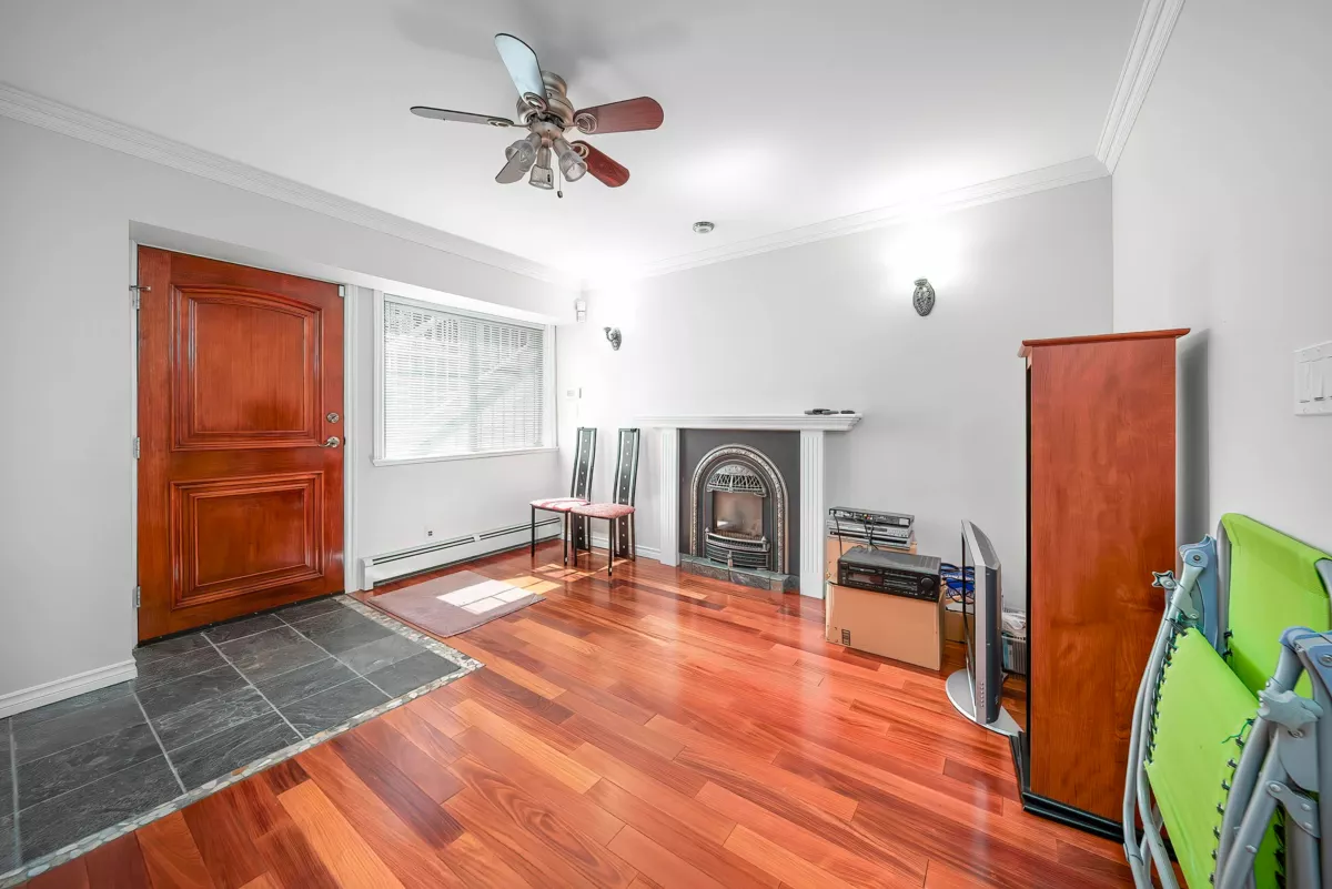 Street View Photo of 1312 Tenth Avenue, New Westminster, BC