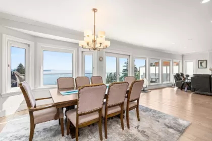 14728 Oxenham Avenue, White Rock, BC, White rock — Single Family Residence for sale