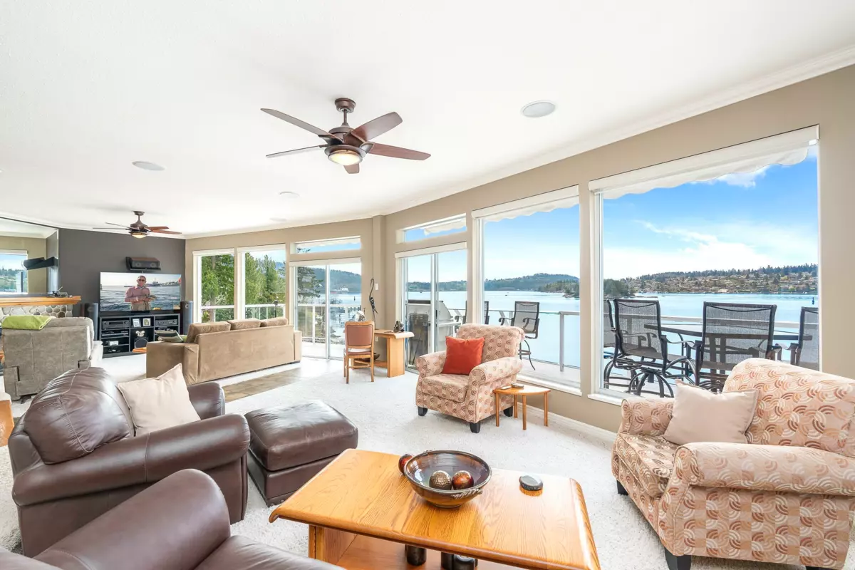 Powder Room Photo of 4705 Belcarra Bay Road, Belcarra, BC
