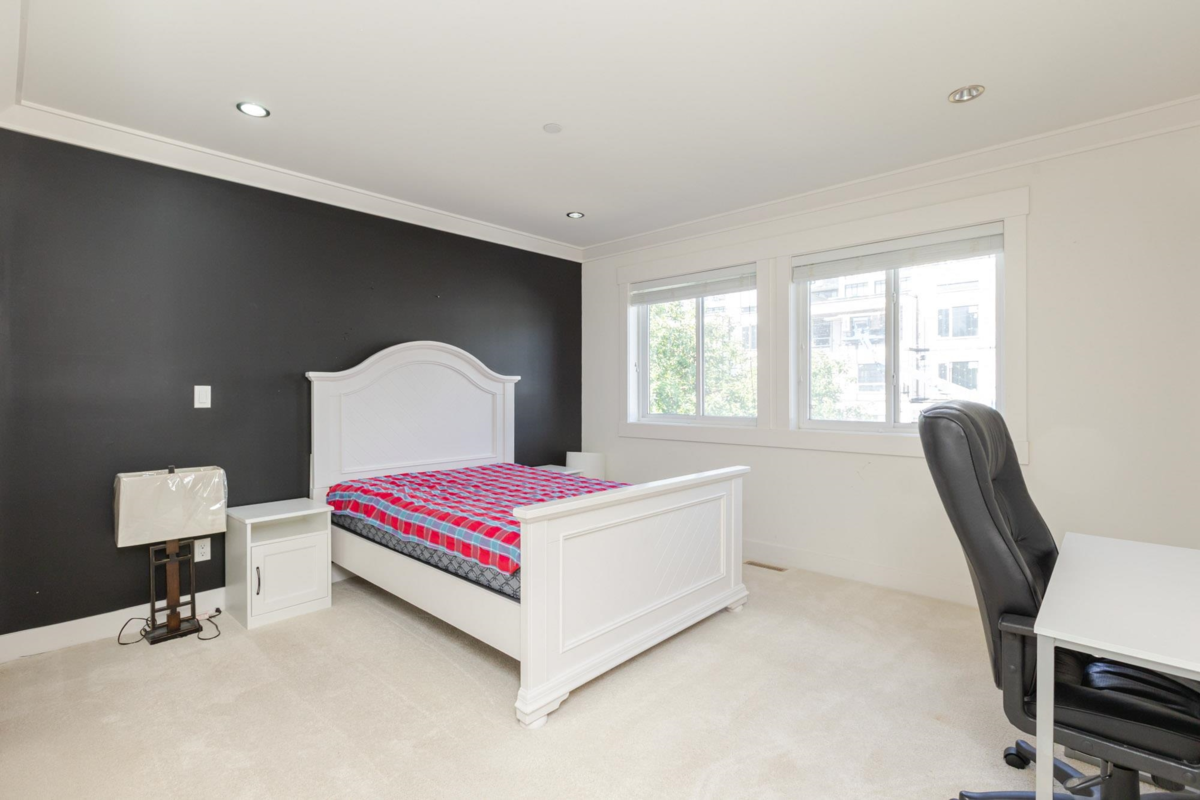 Outdoor Deck Photo of 1540 Maple Street, White Rock, BC