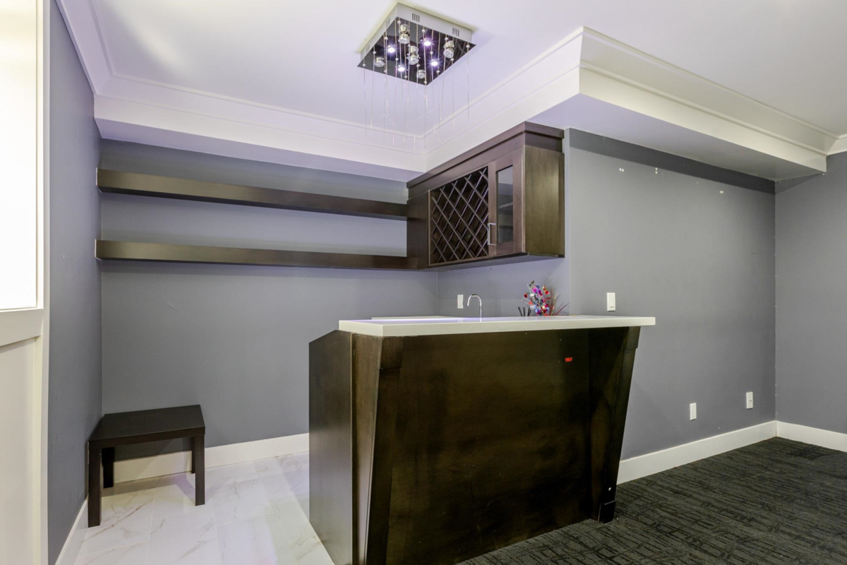 Outdoor Kitchen Photo of 1540 Maple Street, White Rock, BC