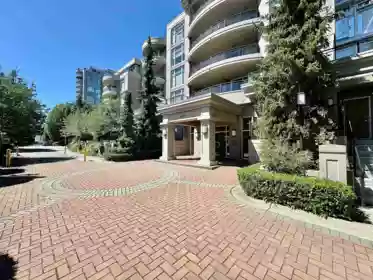 220 8480 Granville Avenue, Richmond, BC, Richmond — Apartment/Condo for sale