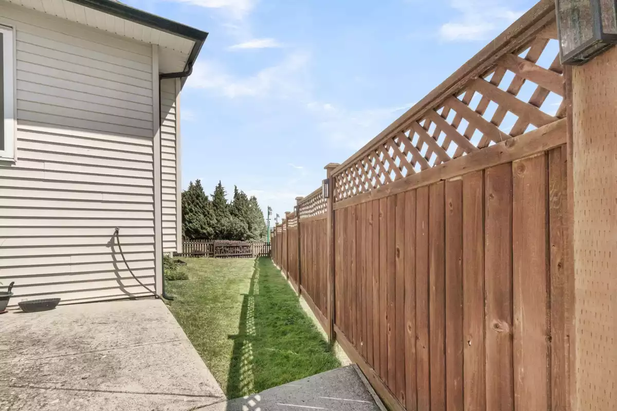 Basement Recreation Room Photo of 6925 196 Street, Surrey, BC