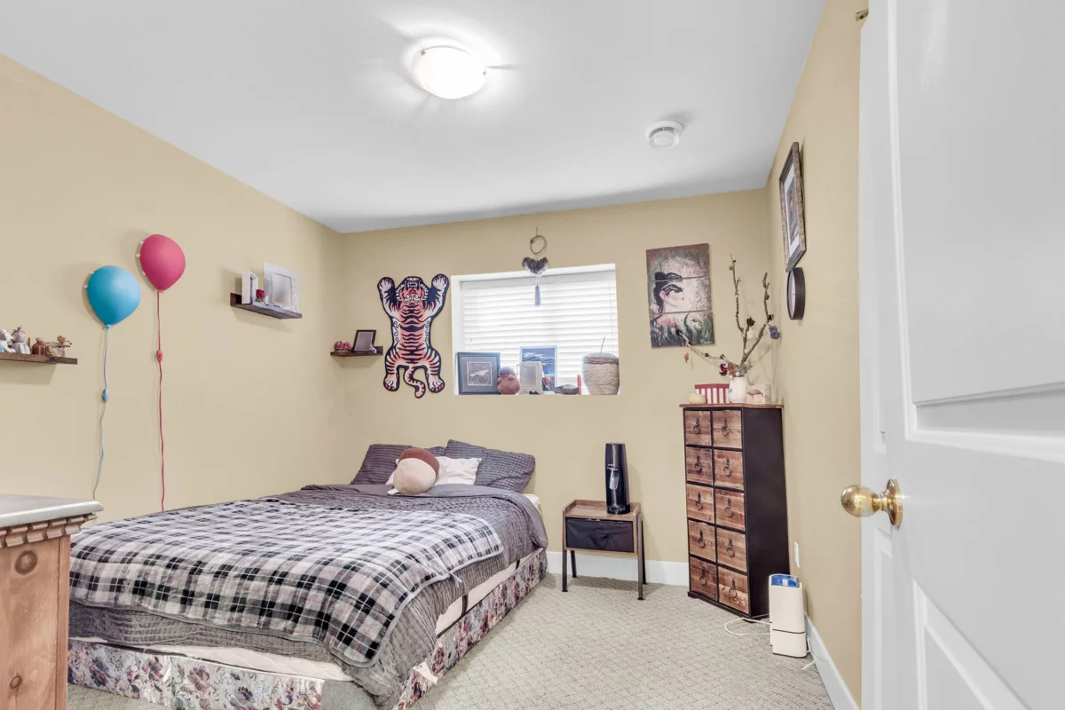 Entry Foyer Photo of 6925 196 Street, Surrey, BC