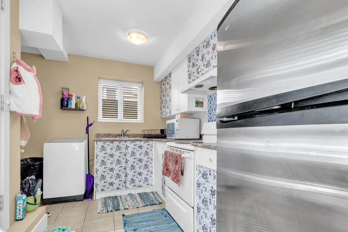 Mudroom Photo of 6925 196 Street, Surrey, BC