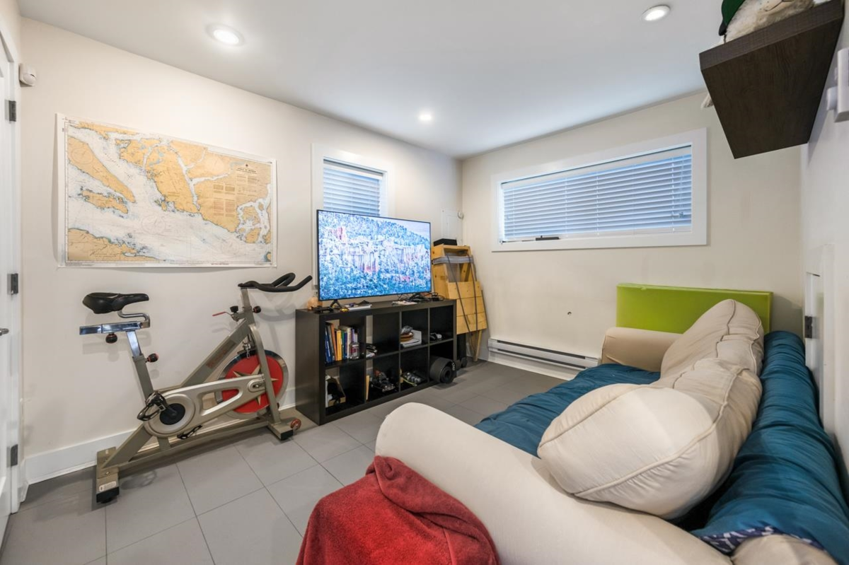 Outdoor Deck Photo of 288 E 59th Avenue, Vancouver, BC