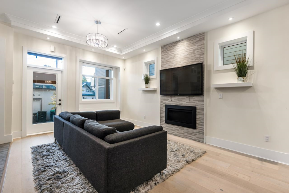 Pantry Photo of 288 E 59th Avenue, Vancouver, BC