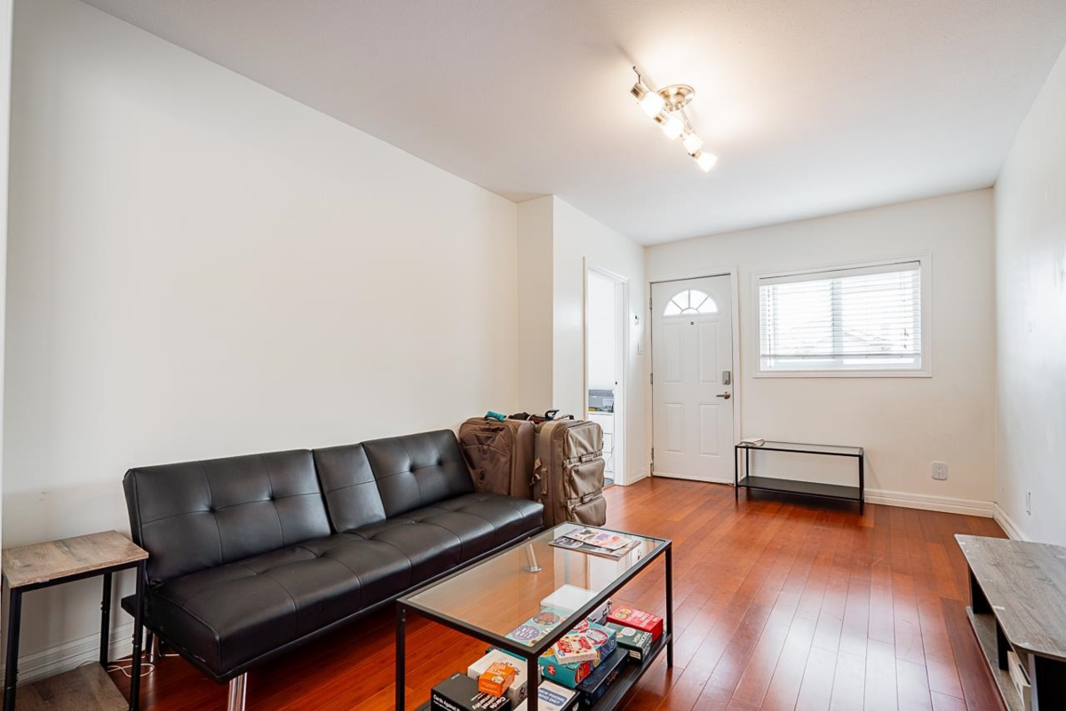 Family Room Photo of 5959 Mcmurray Avenue, Burnaby, BC