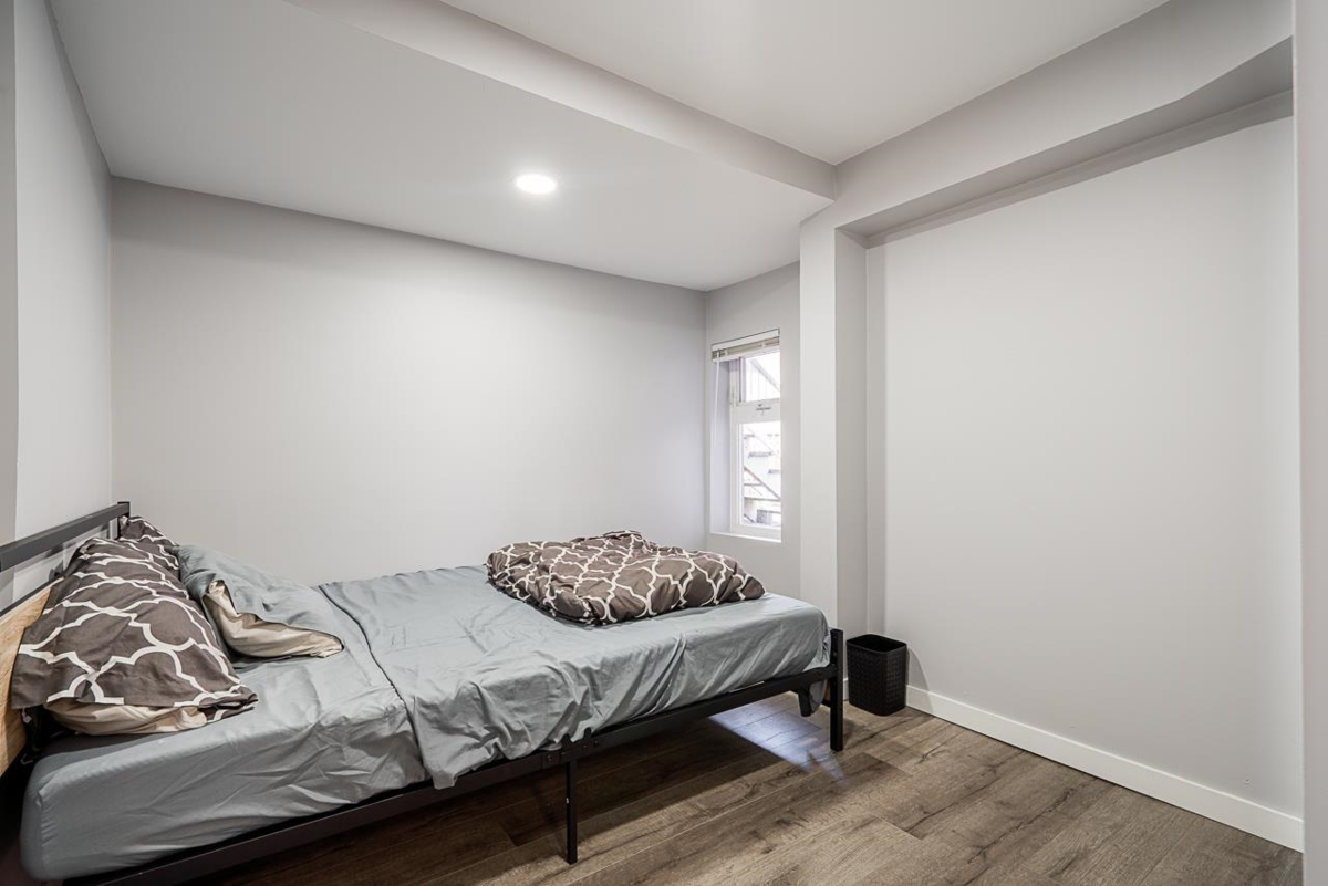 Garden / Landscaping Photo of 5959 Mcmurray Avenue, Burnaby, BC