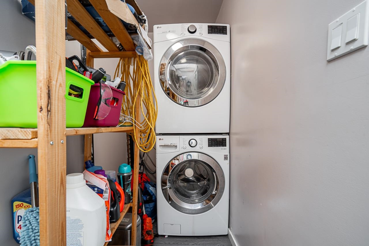 Office / Den Photo of 5959 Mcmurray Avenue, Burnaby, BC