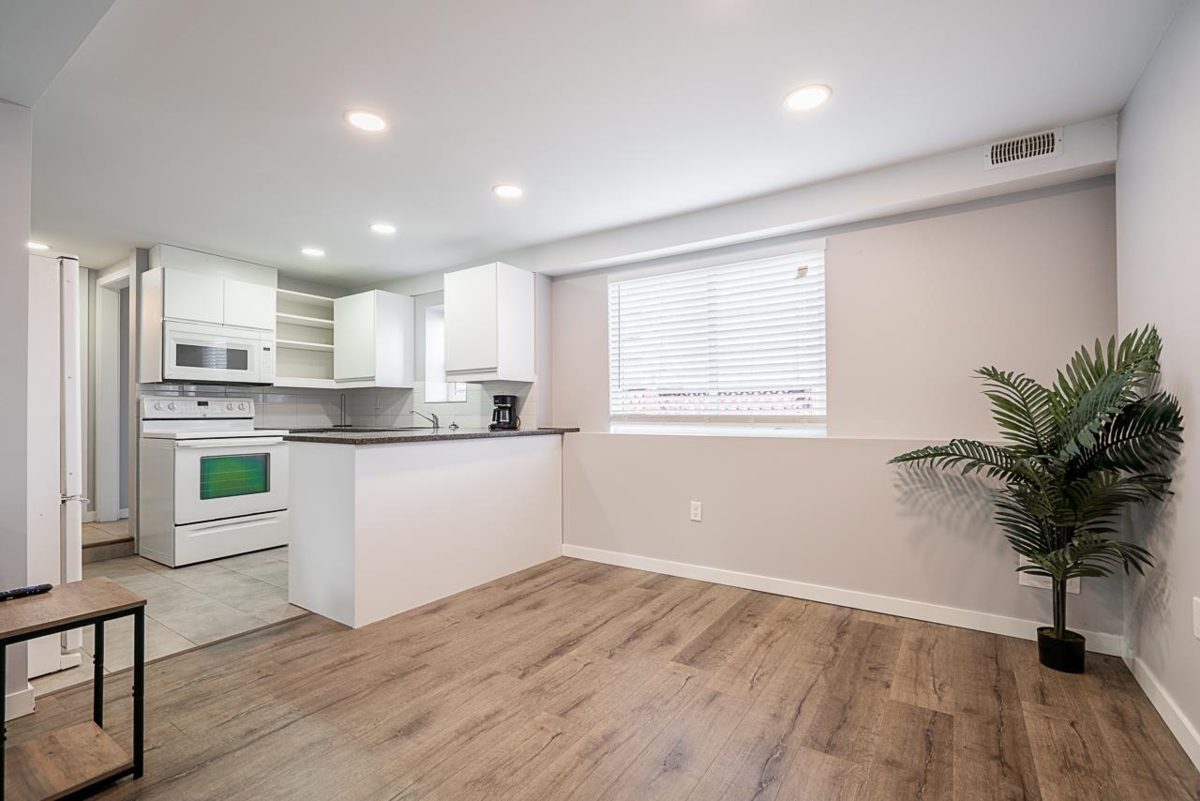 Outdoor Patio Photo of 5959 Mcmurray Avenue, Burnaby, BC