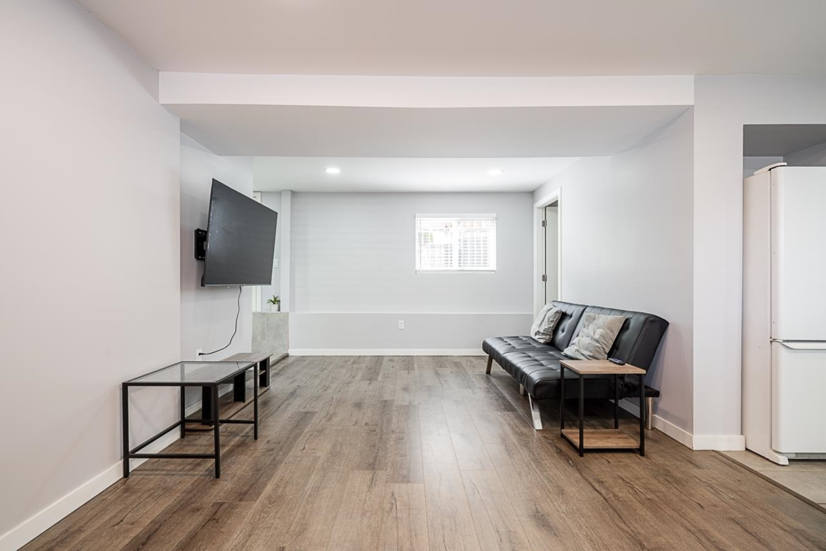 Staircase Photo of 5959 Mcmurray Avenue, Burnaby, BC